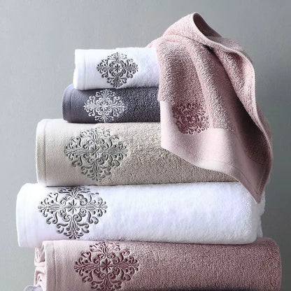 New Luxury Embroidery Adult Bath Towels Bathroom 140*80 Cm Large Soft Cover Hotel for Home Blanket Decoration Terry Wedding Gift